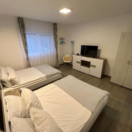 1-Beadroom Apartment With Free Parking Turda Dış mekan fotoğraf