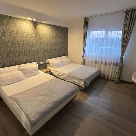 1-Beadroom Apartment With Free Parking Turda Dış mekan fotoğraf